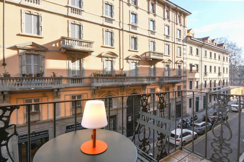Porta Genova Bilocale Di Charme Apartment Milan Luaran gambar